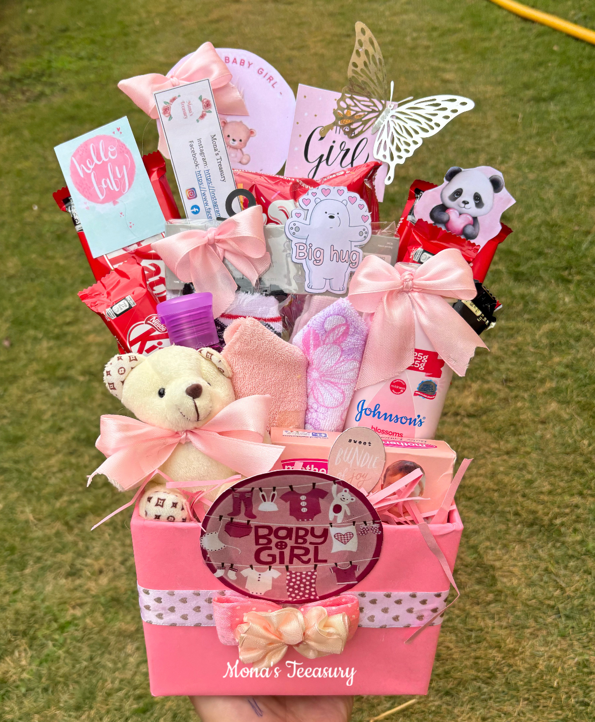 NEWBORN BABY GIRL BOX