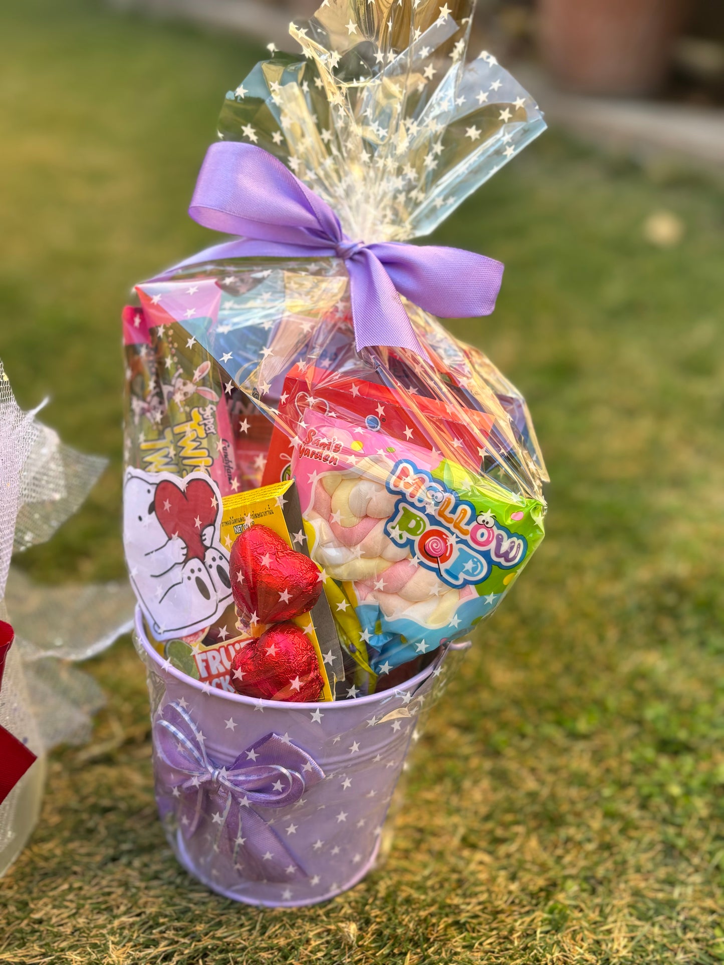 SNACK BUCKET FOR THE LITTLE ONES